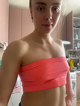 Snapshot of AlisaKissss chatting on 03-13-26, 08:21 AlisaKissss online show from 03-13-26, 08:21