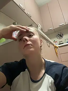 Snapshot of AlisaKissss chatting on 03-14-26, 07:52 AlisaKissss online show from 03-14-26, 07:52