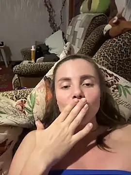 Snapshot of AlisaKissss chatting on 03-25-26, 06:58 AlisaKissss online show from 03-25-26, 06:58