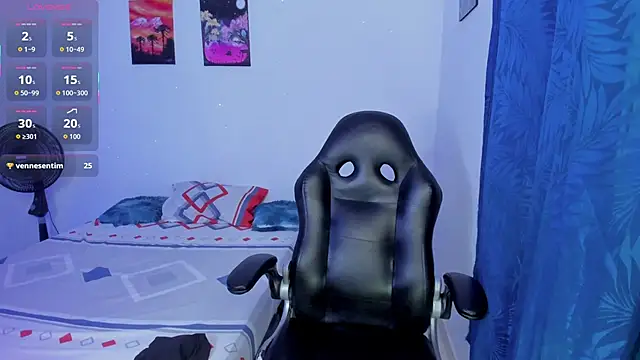 Snapshot of valentino_santoss chatting on 10-09-25, 11:47 valentino santoss online show from 10-09-25, 11:47