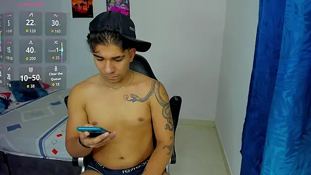 Snapshot of valentino_santoss chatting on 10-16-25, 06:20 valentino santoss online show from 10-16-25, 06:20