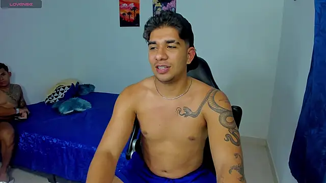 Snapshot of valentino_santoss chatting on 10-18-25, 05:21 valentino santoss online show from 10-18-25, 05:21