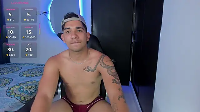 Snapshot of valentino_santoss chatting on 11-06-25, 10:10 valentino santoss online show from 11-06-25, 10:10