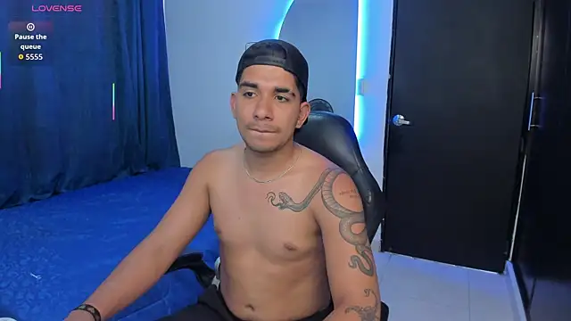 Snapshot of valentino_santoss chatting on 11-09-25, 07:56 valentino santoss online show from 11-09-25, 07:56