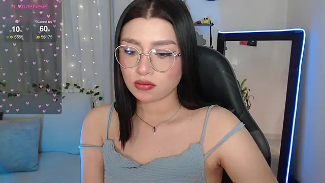 mily thomson b  online show from 11-10-25, 07:13