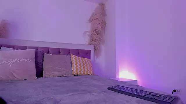 Emelyy Carter online show from 02-11-25, 07:48