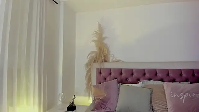 Emelyy Carter online show from 03-19-25, 07:38