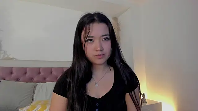 Emelyy Carter online show from 03-20-25, 01:46