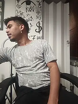 Snapshot of jaden_98_ chatting on 03-01-26, 02:02 jaden 98 online show from 03-01-26, 02:02