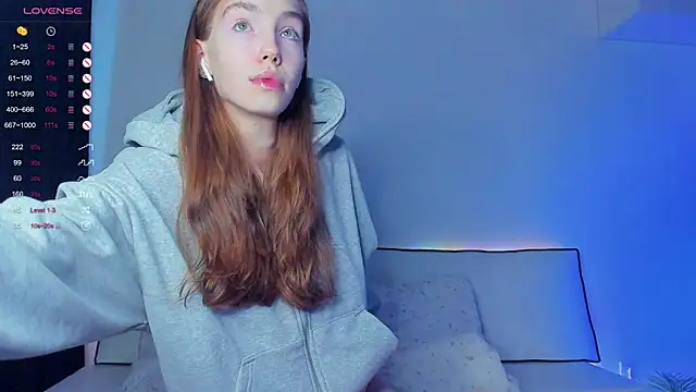 haileyishere online show from 12-25-24, 08:18