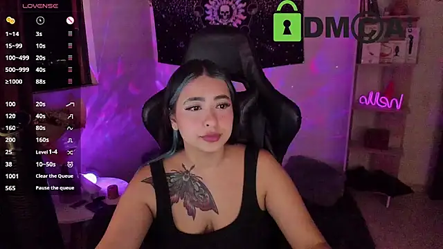 sweetcoralinee online show from 02-16-25, 12:52