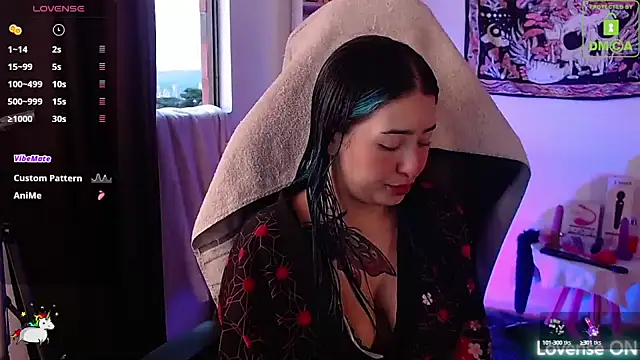 sweetcoralinee online show from 10-09-25, 10:30