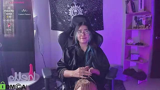 sweetcoralinee online show from 03-17-26, 03:48