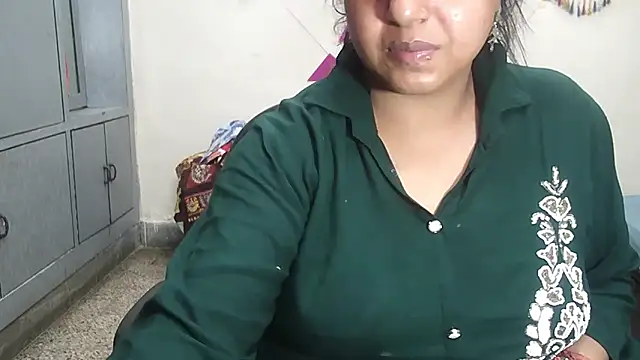 Sexy komolika online show from 03-21-26, 02:42