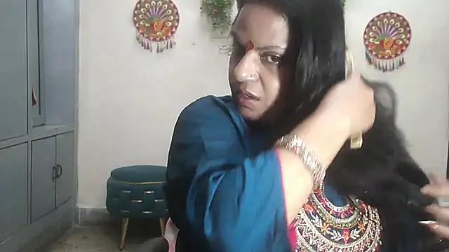 Snapshot of Sexy_komolika chatting on 04-01-26, 04:15 Sexy komolika online show from 04-01-26, 04:15