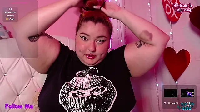 Snapshot of HECATE_23 chatting on 03-12-25, 01:08 HECATE 23 online show from 03-12-25, 01:08