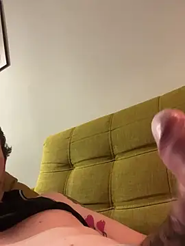 Snapshot of bigdhali chatting on 01-07-25, 10:52 bigdhali online show from 01-07-25, 10:52