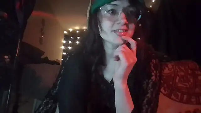 EyaDivine1 online show from 12-19-24, 04:23