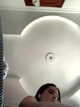 emiss  online show from 10-21-25, 03:24