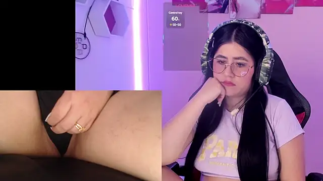 DanielaHang online show from 01-22-25, 01:11