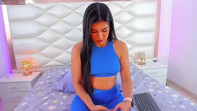 samanthaevans4 online show from 12-05-24, 07:38