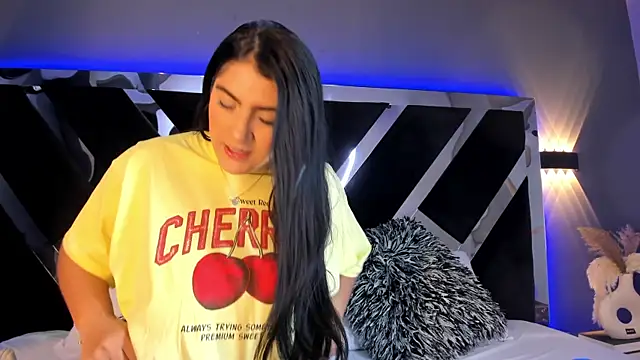 PaulinaDuarte online show from 02-06-25, 11:21