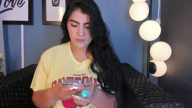 PaulinaDuarte online show from 02-14-25, 01:29