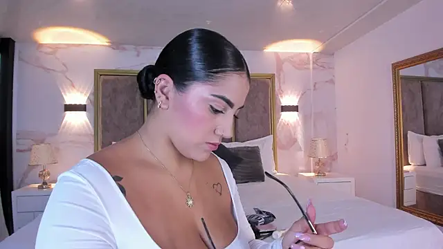 PaulinaDuarte online show from 05-07-26, 11:48