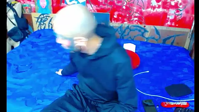 deivid estrada online show from 09-08-25, 04:28