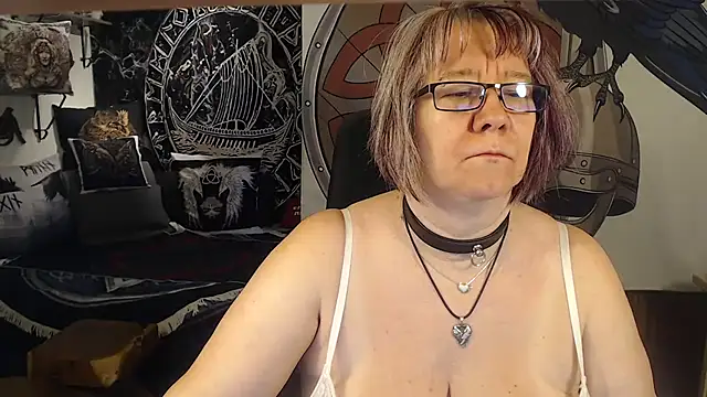 TittenMichelle online show from 08-02-26, 04:00