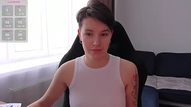 Snapshot of JessieFlower chatting on 12-19-25, 08:43 JessieFlower online show from 12-19-25, 08:43