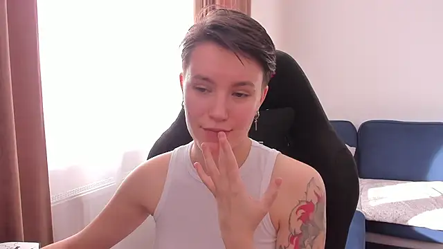 Snapshot of JessieFlower chatting on 02-05-26, 08:19 JessieFlower online show from 02-05-26, 08:19