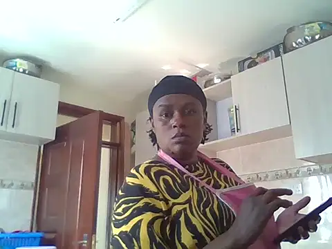 Snapshot of tight_pussy_gall chatting on 11-21-25, 06:45 tight pussy gall online show from 11-21-25, 06:45