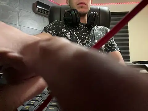 Snapshot of Vergasil2000 chatting on 03-20-25, 04:29 Vergasil2000 online show from 03-20-25, 04:29