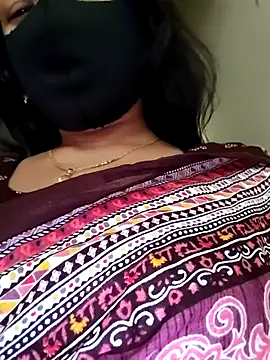 Snapshot of Payel-Sen chatting on 01-22-25, 03:31 Payel-Sen online show from 01-22-25, 03:31