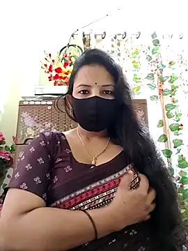 Snapshot of Payel-Sen chatting on 02-08-25, 05:18 Payel-Sen online show from 02-08-25, 05:18