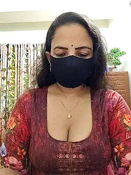 Snapshot of Payel-Sen chatting on 10-21-25, 07:47 Payel-Sen online show from 10-21-25, 07:47