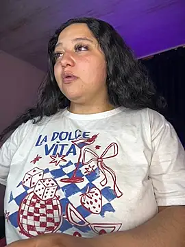 Snapshot of Kym_Owens chatting on 06-19-26, 03:44 Kym Owens online show from 06-19-26, 03:44