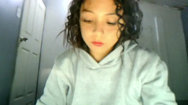 linzeysmith4 online show from 03-21-26, 07:24