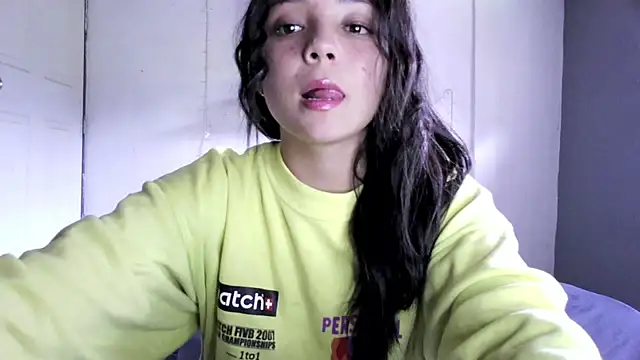 linzeysmith4 online show from 03-27-26, 04:51