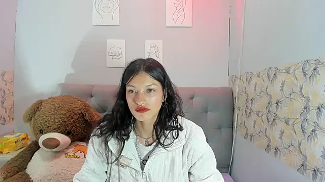 Emma-Wilson online show from 01-14-25, 04:25