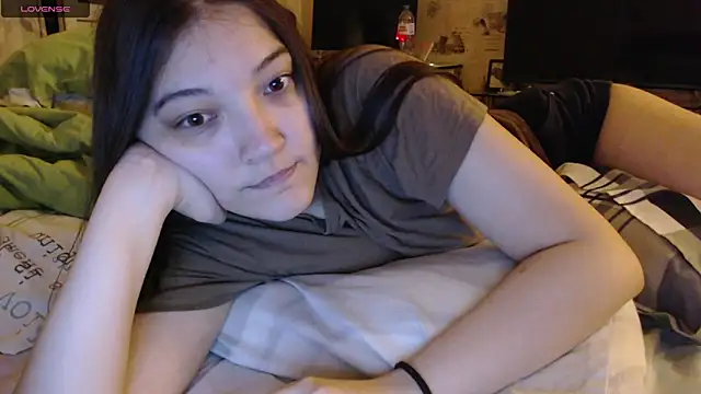 AlisaDevis online show from 10-12-25, 04:06