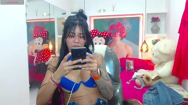 lorenapinto online show from 02-25-25, 12:14