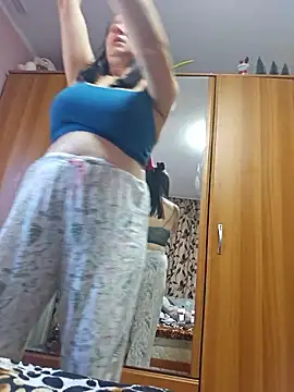 KristenVega online show from 10-11-25, 07:18