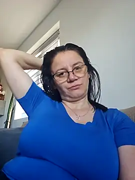 KristenVega online show from 11-02-25, 06:49