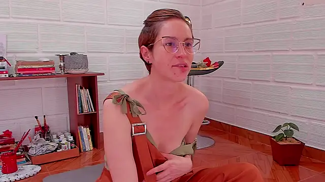 cuddlingbunny online show from 01-18-25, 03:59