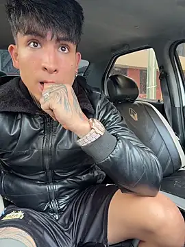  Tomy08calderon online show from 11-06-25, 06:09