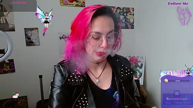 Snapshot of natasha_laulau chatting on 01-24-25, 09:15 natasha laulau online show from 01-24-25, 09:15