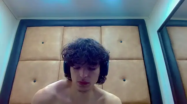 Sr BonnyEthan online show from 12-17-24, 01:38