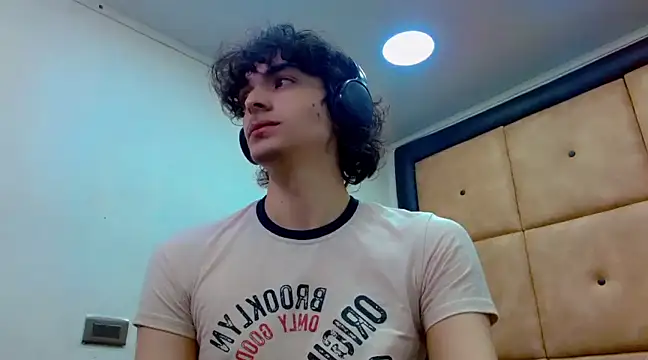 Sr BonnyEthan online show from 12-19-24, 01:29